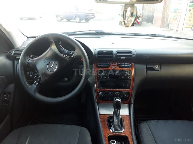 Mercedes C 220 2002, 110,000 km - 2.2 l - Bakı