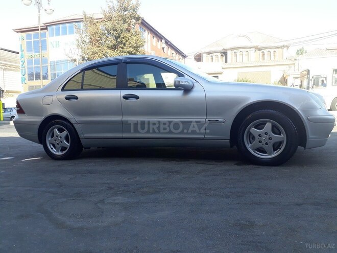 Mercedes C 220 2002, 110,000 km - 2.2 l - Bakı