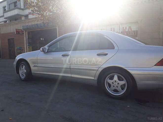 Mercedes C 220 2002, 110,000 km - 2.2 l - Bakı