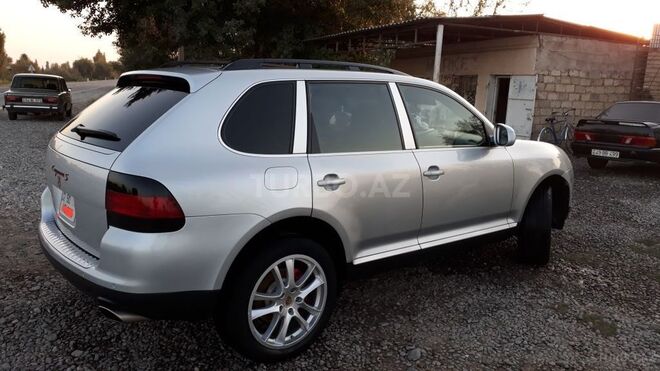 Porsche  2004, 215,000 km - 4.5 l - Sabirabad