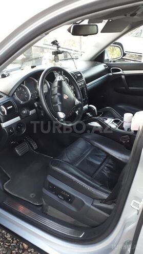 Porsche  2004, 215,000 km - 4.5 l - Sabirabad