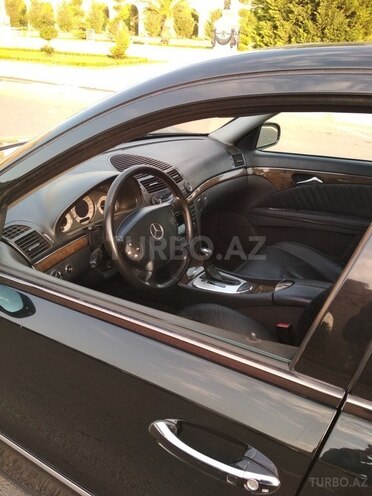 Mercedes E 200 2002, 218,800 km - 2.2 л - Gəncə