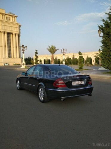 Mercedes E 200 2002, 218,800 km - 2.2 л - Gəncə