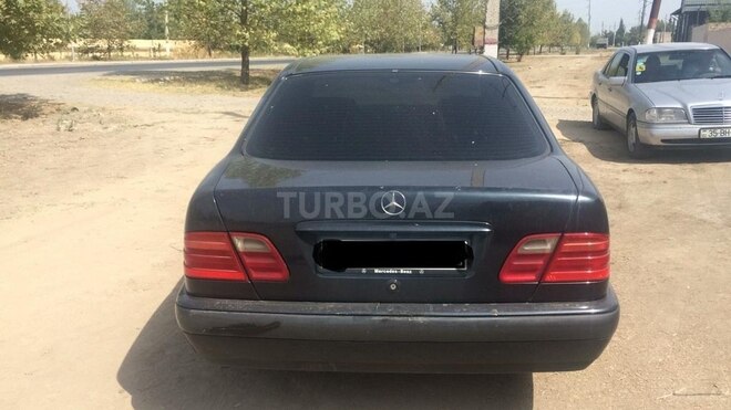 Mercedes E 230 1996, 280,000 km - 2.3 л - Ağdam