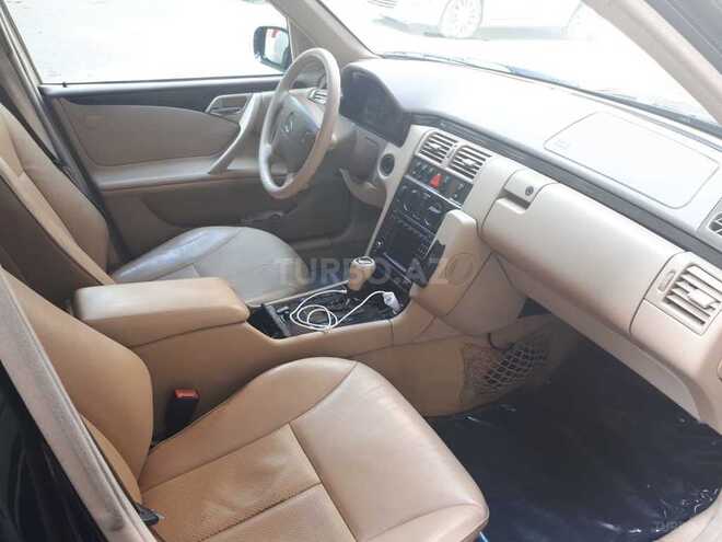 Mercedes E 280 2000, 270,000 km - 2.8 l - Bakı