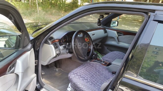 Mercedes E 230 1997, 303,000 km - 2.3 l - Bakı
