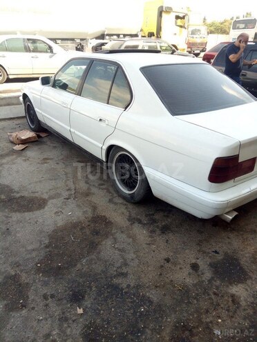 BMW 520 1983, 426,385 km - 2.0 л - Bakı