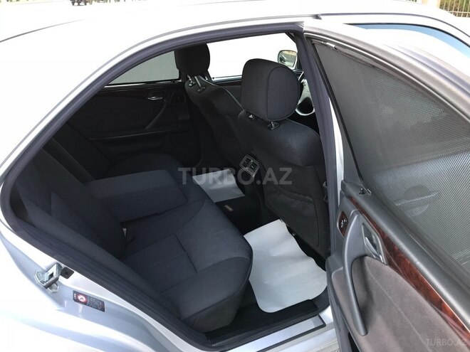 Mercedes E 240 2000, 175,500 km - 2.6 л - Bakı