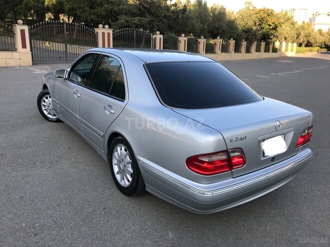 Mercedes E 240 2000, 175,500 km - 2.6 л - Bakı