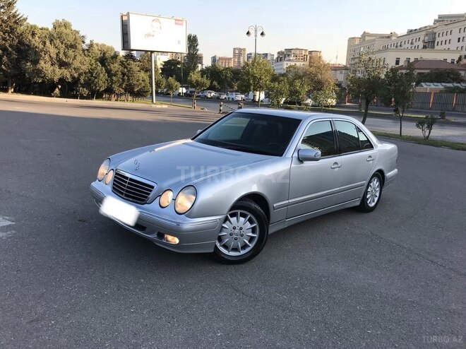 Mercedes E 240 2000, 175,500 km - 2.6 л - Bakı