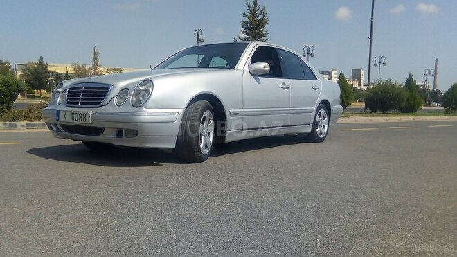 Mercedes E 270 2001, 245,985 km - 2.7 л - Bakı