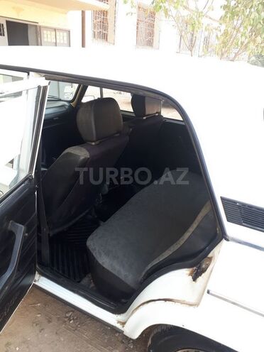 LADA (VAZ) 2106 2004, 127,400 km - 1.6 l - Salyan