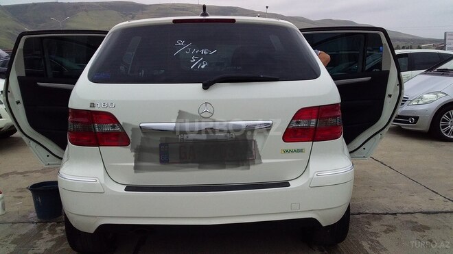 Mercedes B 170 2011, 26,500 km - 1.7 л - Bakı