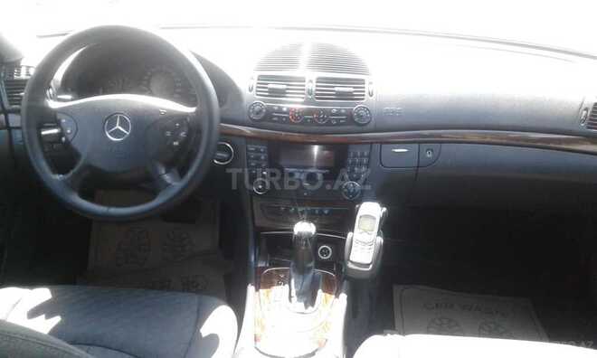 Mercedes E 220 2002, 255,000 km - 2.2 l - Bakı