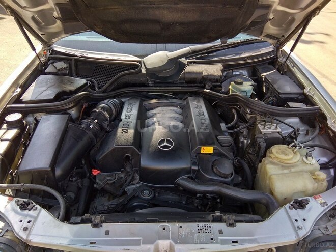 Mercedes E 240 1998, 280,856 km - 2.6 l - Bakı