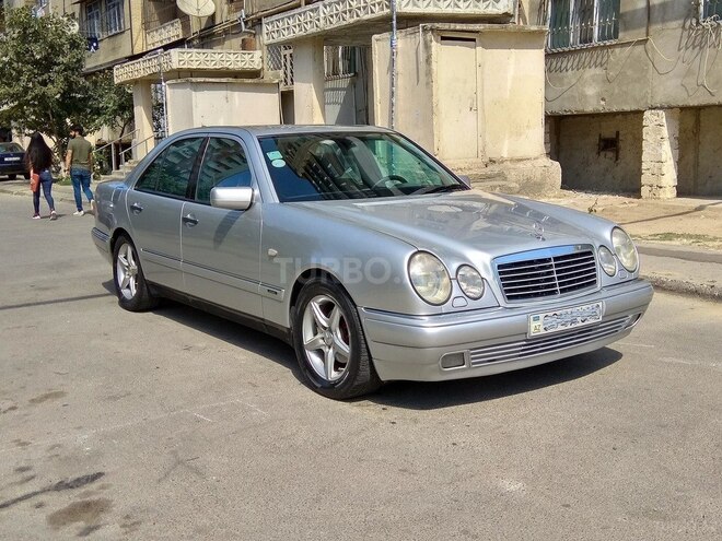 Mercedes E 240 1998, 280,856 km - 2.6 l - Bakı