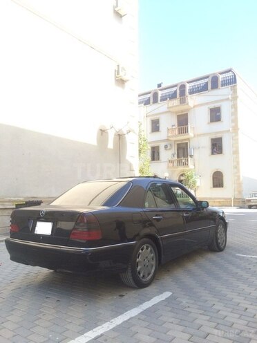 Mercedes C 230 1999, 200,000 km - 2.3 l - Bakı