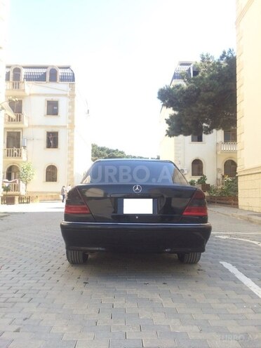 Mercedes C 230 1999, 200,000 km - 2.3 l - Bakı