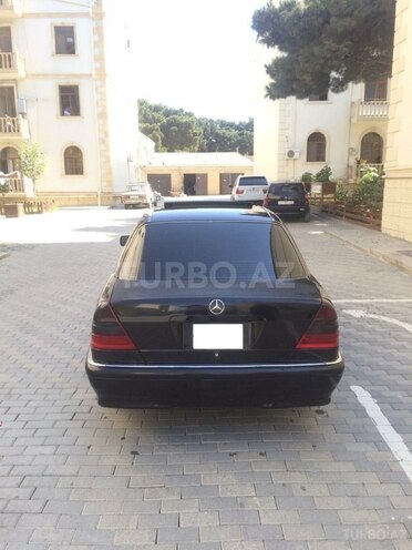 Mercedes C 230 1999, 200,000 km - 2.3 l - Bakı