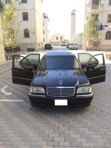 Mercedes C 230 1999, 200,000 km - 2.3 l - Bakı
