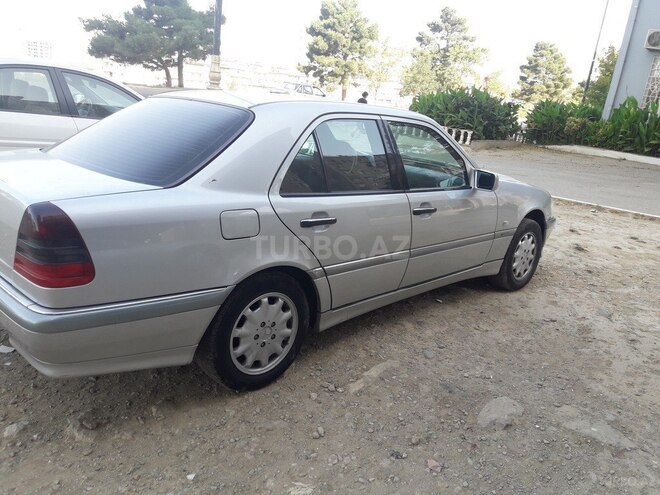 Mercedes C 240 1998, 250,000 km - 2.4 л - Bakı