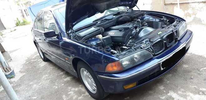 BMW 523 1996, 253,000 km - 2.5 l - Bakı