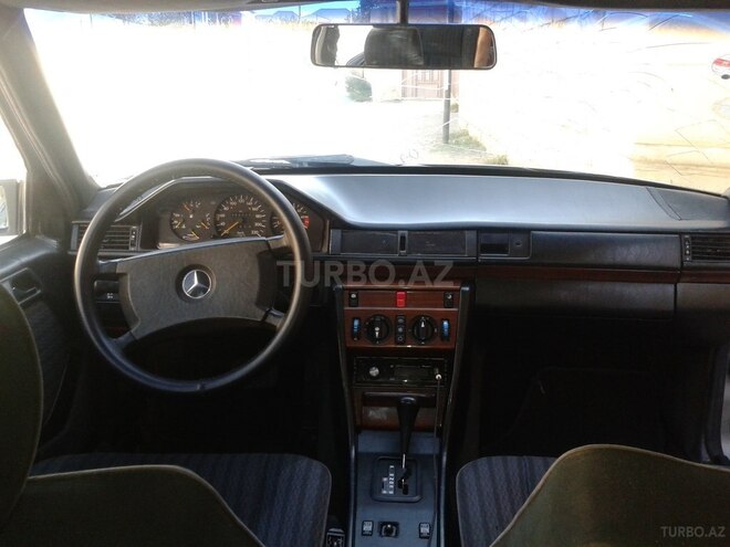 Mercedes E 230 1990, 343,196 km - 2.3 l - Sumqayıt