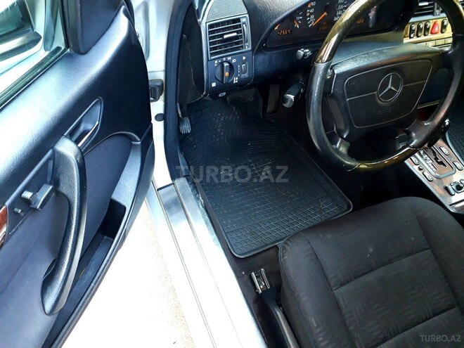 Mercedes C 240 1999, 210,000 km - 2.6 l - Bakı