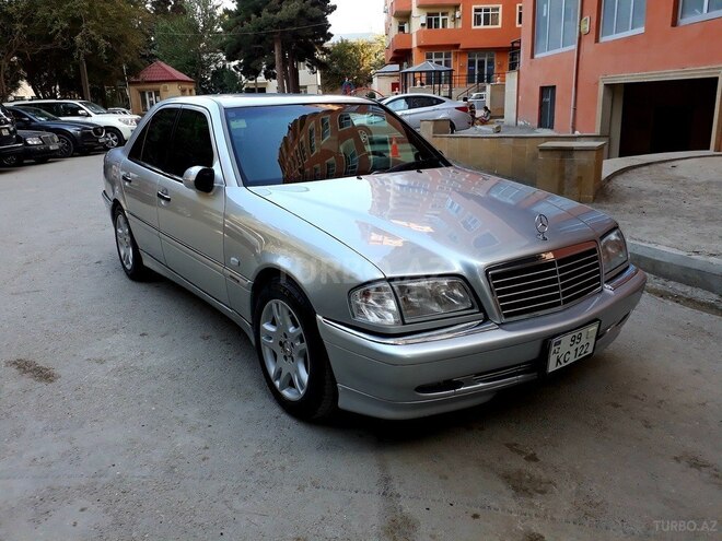 Mercedes C 240 1999, 210,000 km - 2.6 l - Bakı