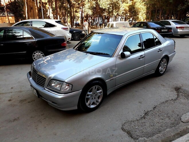 Mercedes C 240 1999, 210,000 km - 2.6 l - Bakı