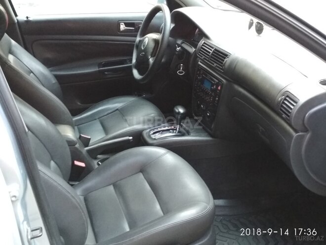 Volkswagen Passat 2004, 165,000 km - 1.8 l - Sumqayıt