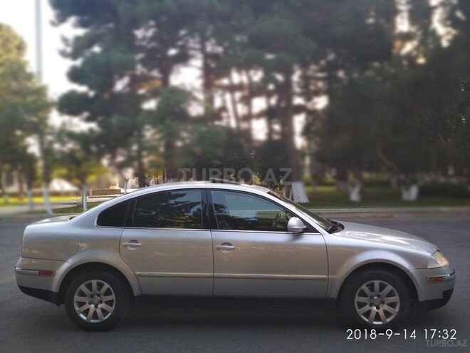 Volkswagen Passat 2004, 165,000 km - 1.8 l - Sumqayıt