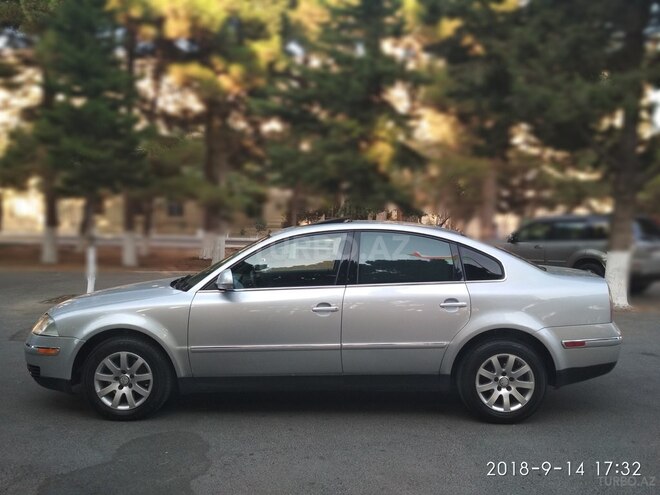 Volkswagen Passat 2004, 165,000 km - 1.8 l - Sumqayıt