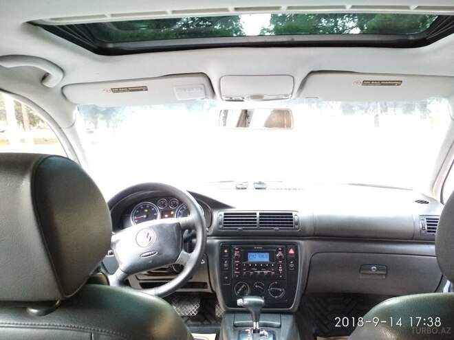 Volkswagen Passat 2004, 165,000 km - 1.8 l - Sumqayıt