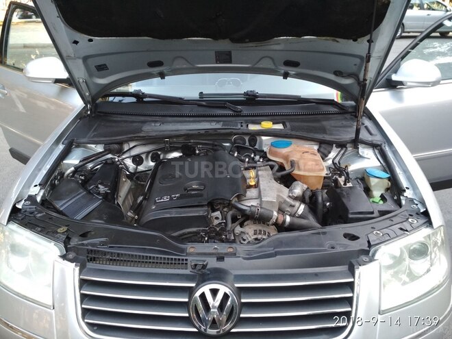 Volkswagen Passat 2004, 165,000 km - 1.8 l - Sumqayıt