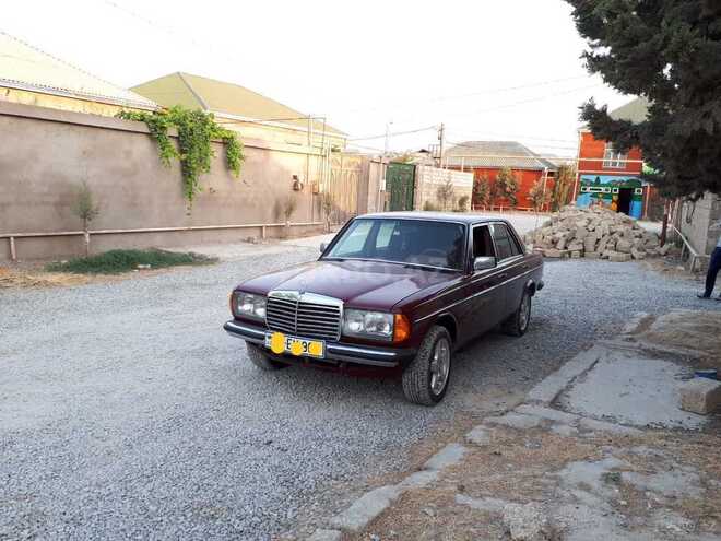 Mercedes 200 1985, 290,000 km - 0.2 л - Bakı