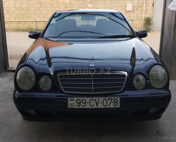 Mercedes E 220 2000, 340,000 km - 2.2 л - Bakı