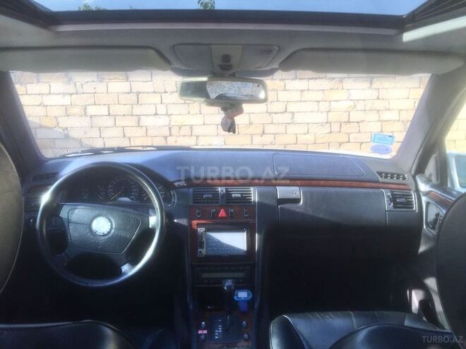 Mercedes E 320 1996, 300,000 km - 3.2 l - Bakı