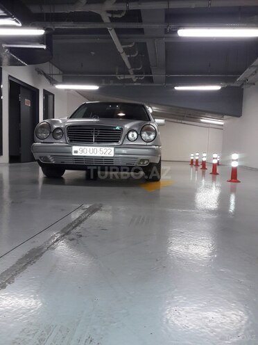 Mercedes E 220 1999, 213,127 km - 2.2 l - Gəncə