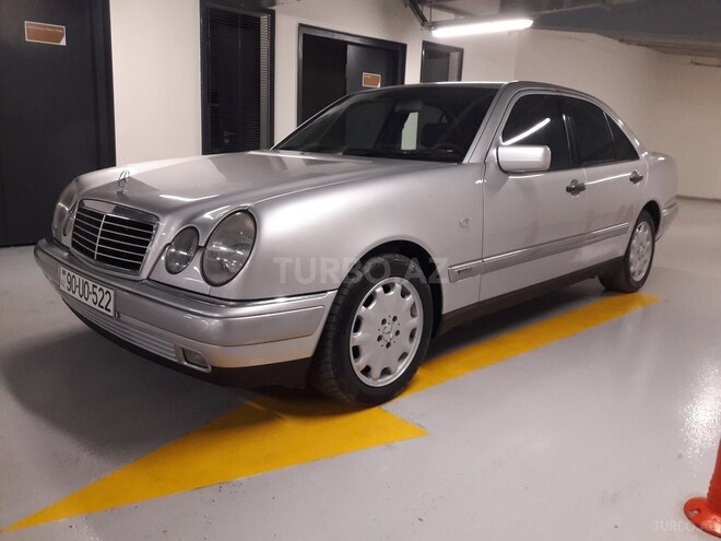 Mercedes E 220 1999, 213,127 km - 2.2 l - Gəncə