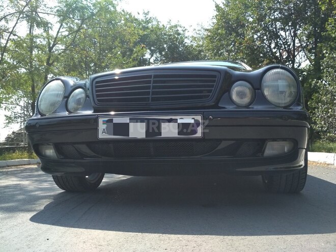 Mercedes E 230 2001, 130,000 km - 2.3 l - Şəki