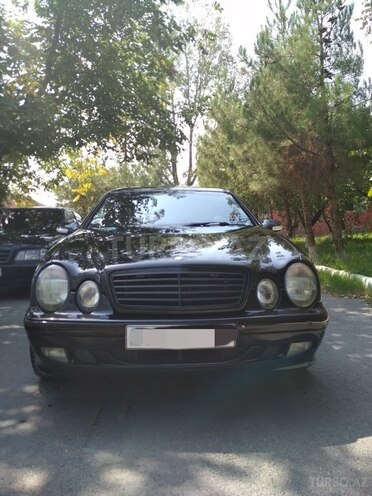 Mercedes E 230 2001, 130,000 km - 2.3 l - Şəki