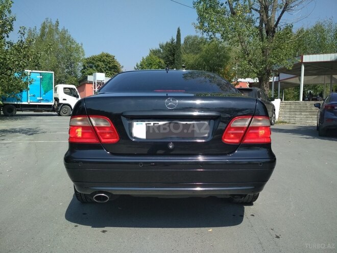 Mercedes E 230 2001, 130,000 km - 2.3 l - Şəki