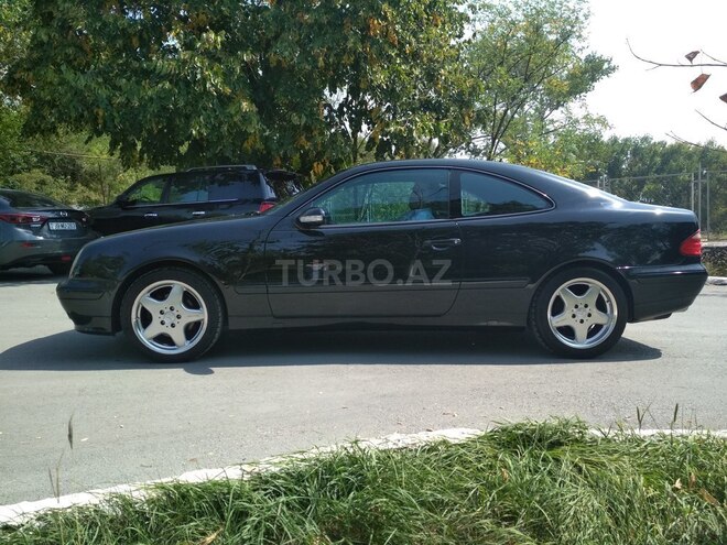 Mercedes E 230 2001, 130,000 km - 2.3 l - Şəki