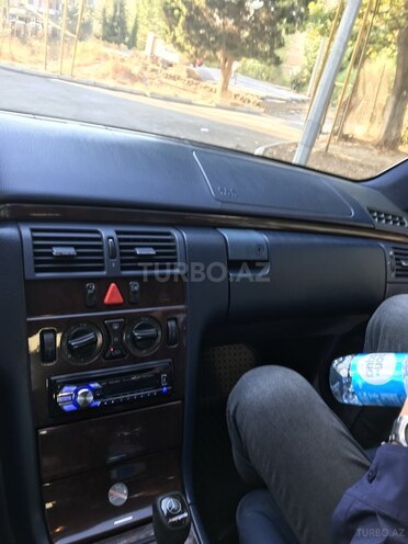 Mercedes E 220 1997, 344,000 km - 2.2 l - Bakı