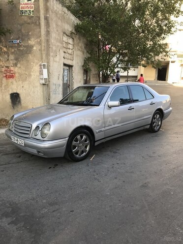 Mercedes E 220 1997, 344,000 km - 2.2 l - Bakı