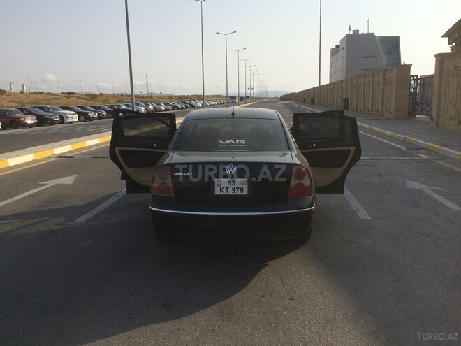 Volkswagen Passat 2001, 300,500 km - 1.8 l - Bakı