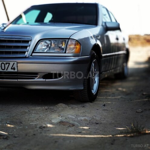 Mercedes C 230 1999, 176,000 km - 0.3 l - Bakı
