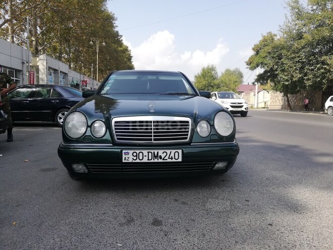 Mercedes E 240 1998, 316,000 km - 2.6 л - Bərdə