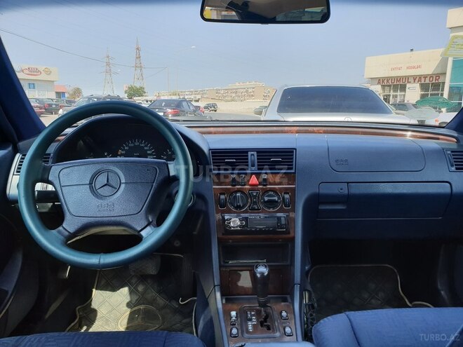 Mercedes C 240 1999, 293,000 km - 2.4 l - Sumqayıt